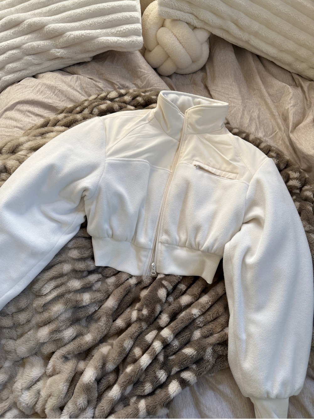ALO Yoga Polar Fleece Cropped Wintry Mix Jacket